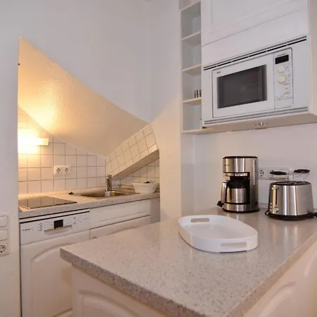 Atlantik, Whg 9 *